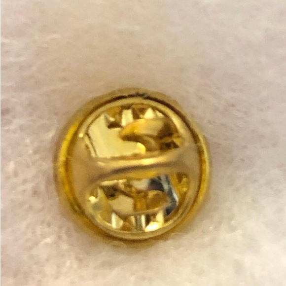 Brown Periscope Rabbit Acrylic Pin - Picture 4 of 4